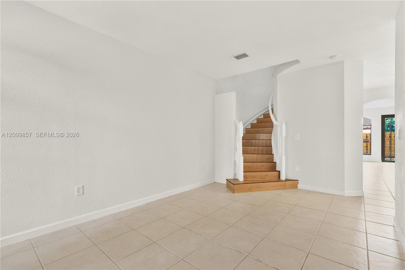 10346 NW 30th Ter #10346 photo 4