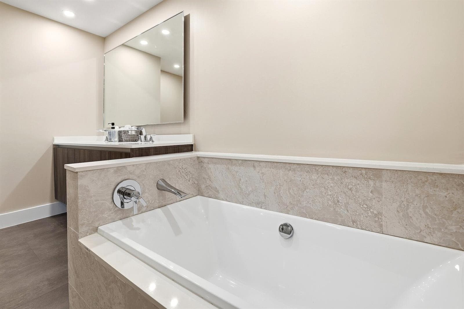 Primary Tub