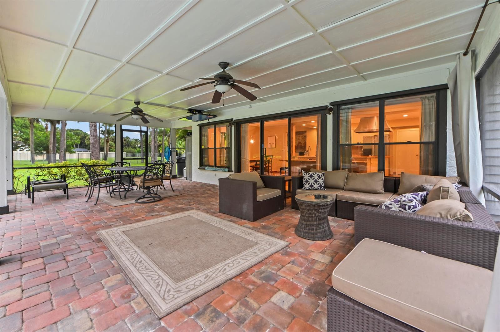 37 Patio 02