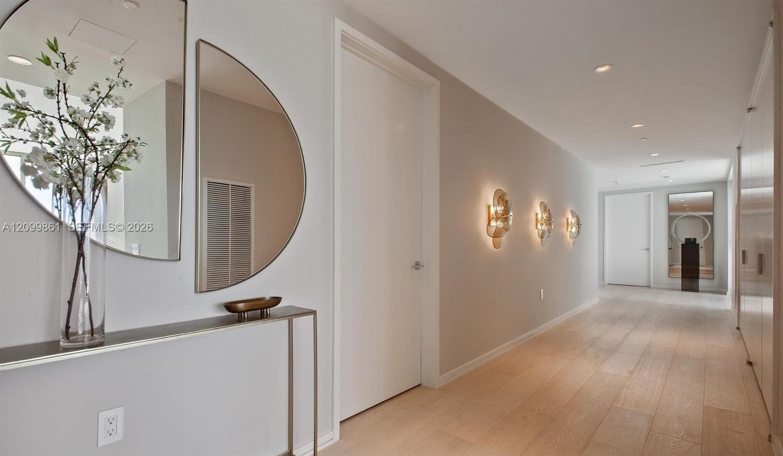 Three Hundred Collins · #PH2 in Miami Beach - Photo 6