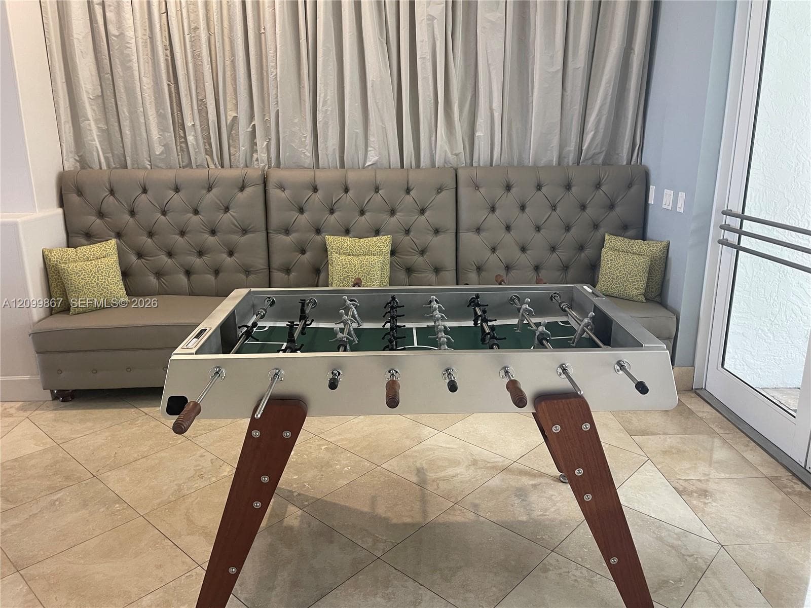 Strand Condo · #616 in West Palm Beach - Photo 27