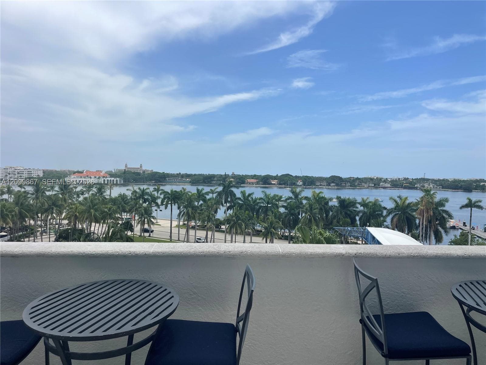 Strand Condo · #616 in West Palm Beach - Photo 31
