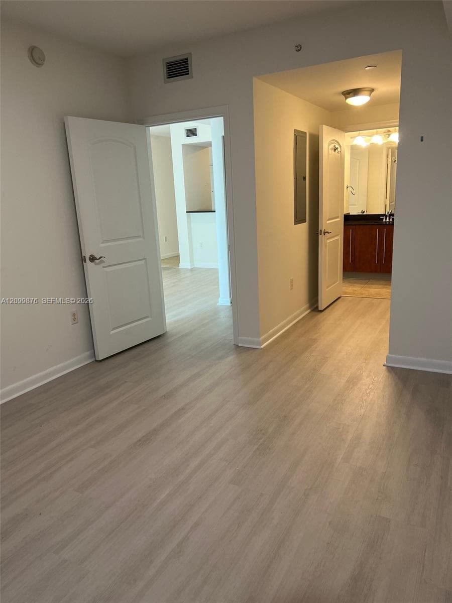TOSCANO CONDO · #1408S in Miami - Photo 9