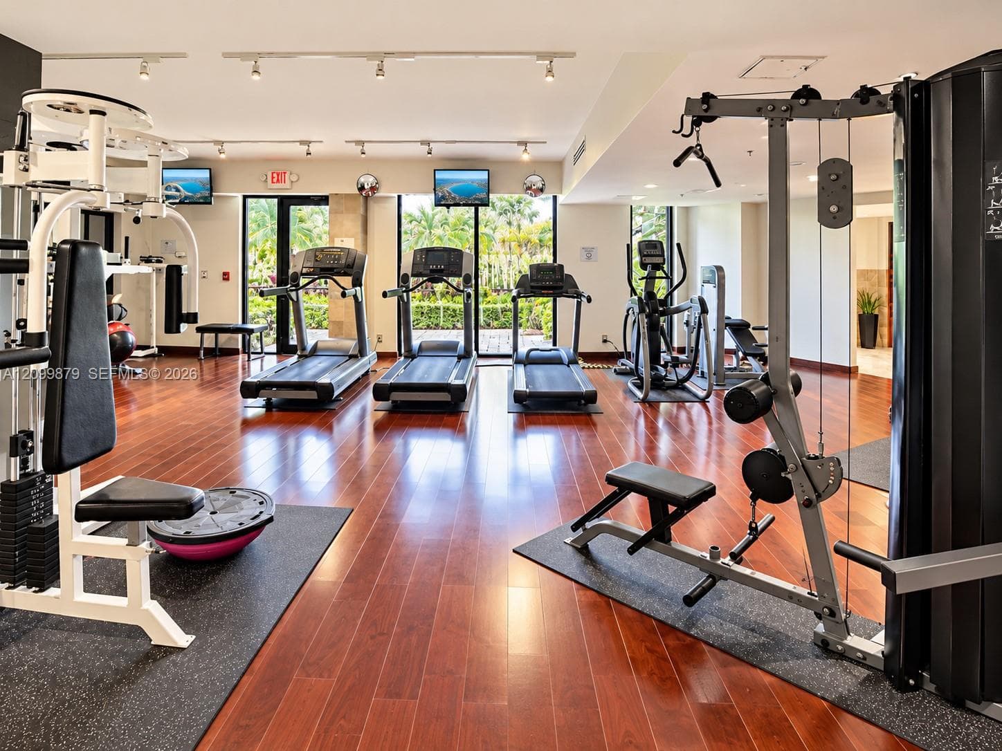 PARC CENTRAL AVENTURA SOU · #611 in Aventura - Photo 23
