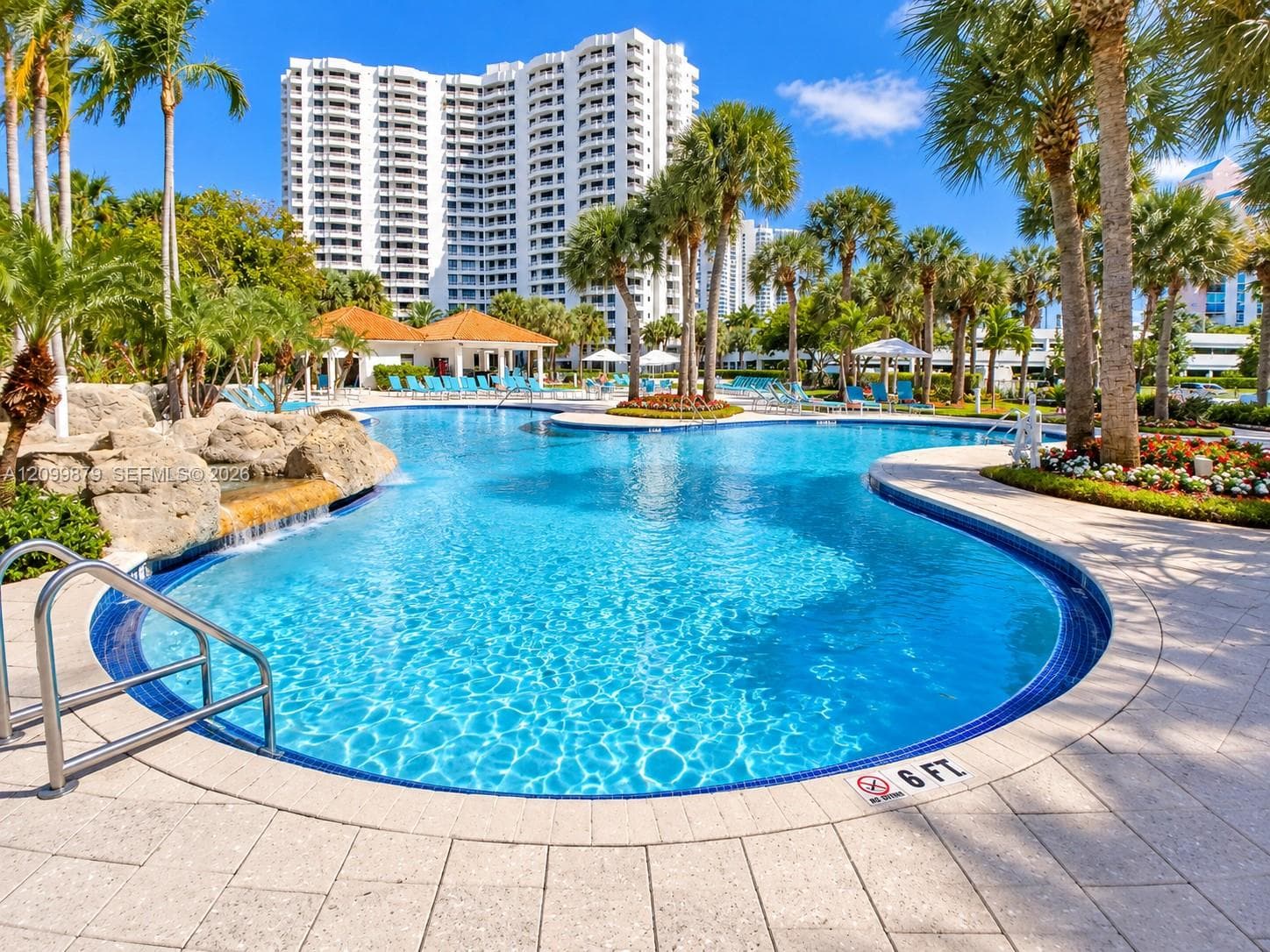 PARC CENTRAL AVENTURA SOU · #611 in Aventura - Photo 22