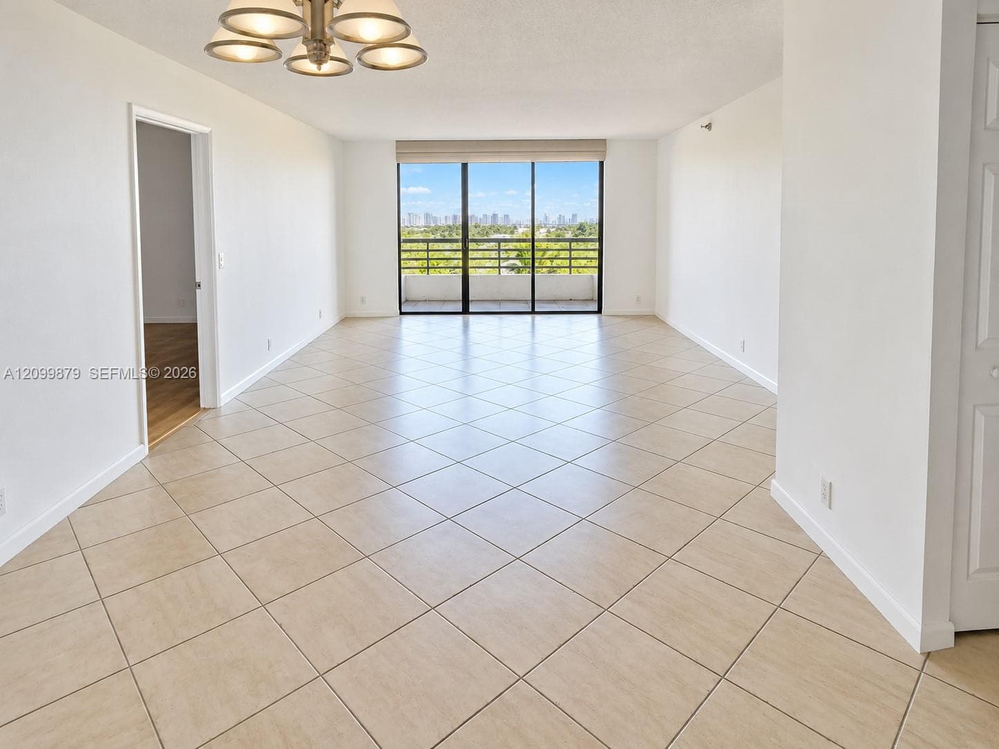 PARC CENTRAL AVENTURA SOU · #611 in Aventura - Photo 4