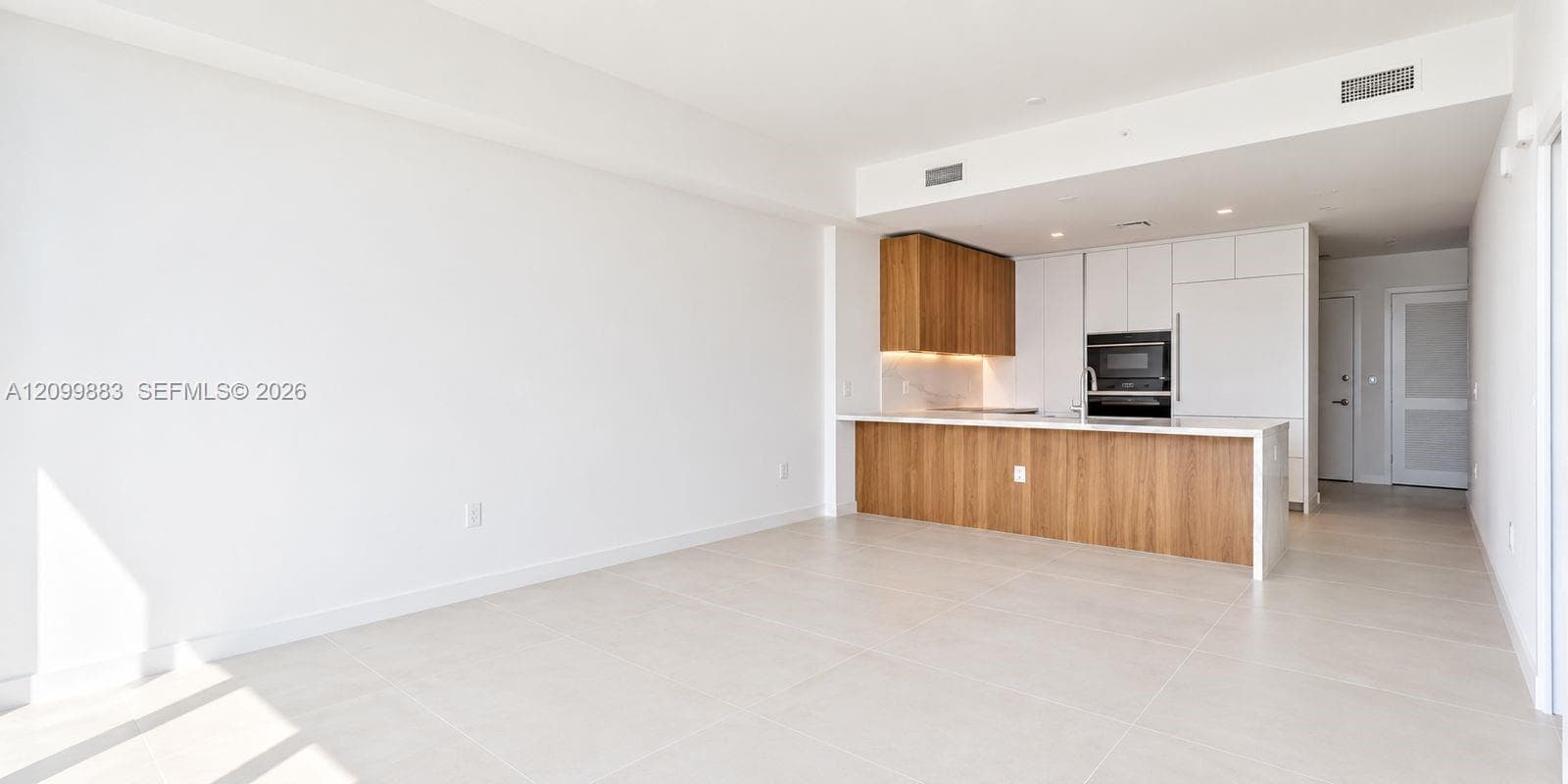 Casa Bella · #1804 in Miami - Photo 4