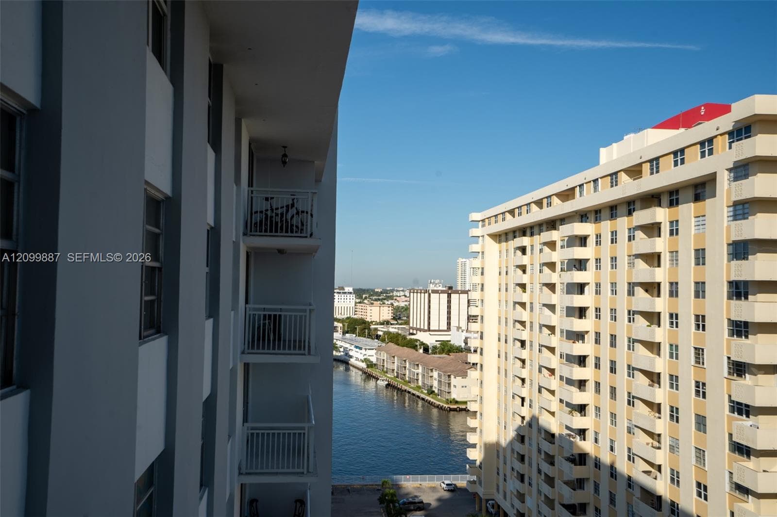 PLAZA TOWERS SOUTH · #1509 in Hallandale Beach - Photo 36