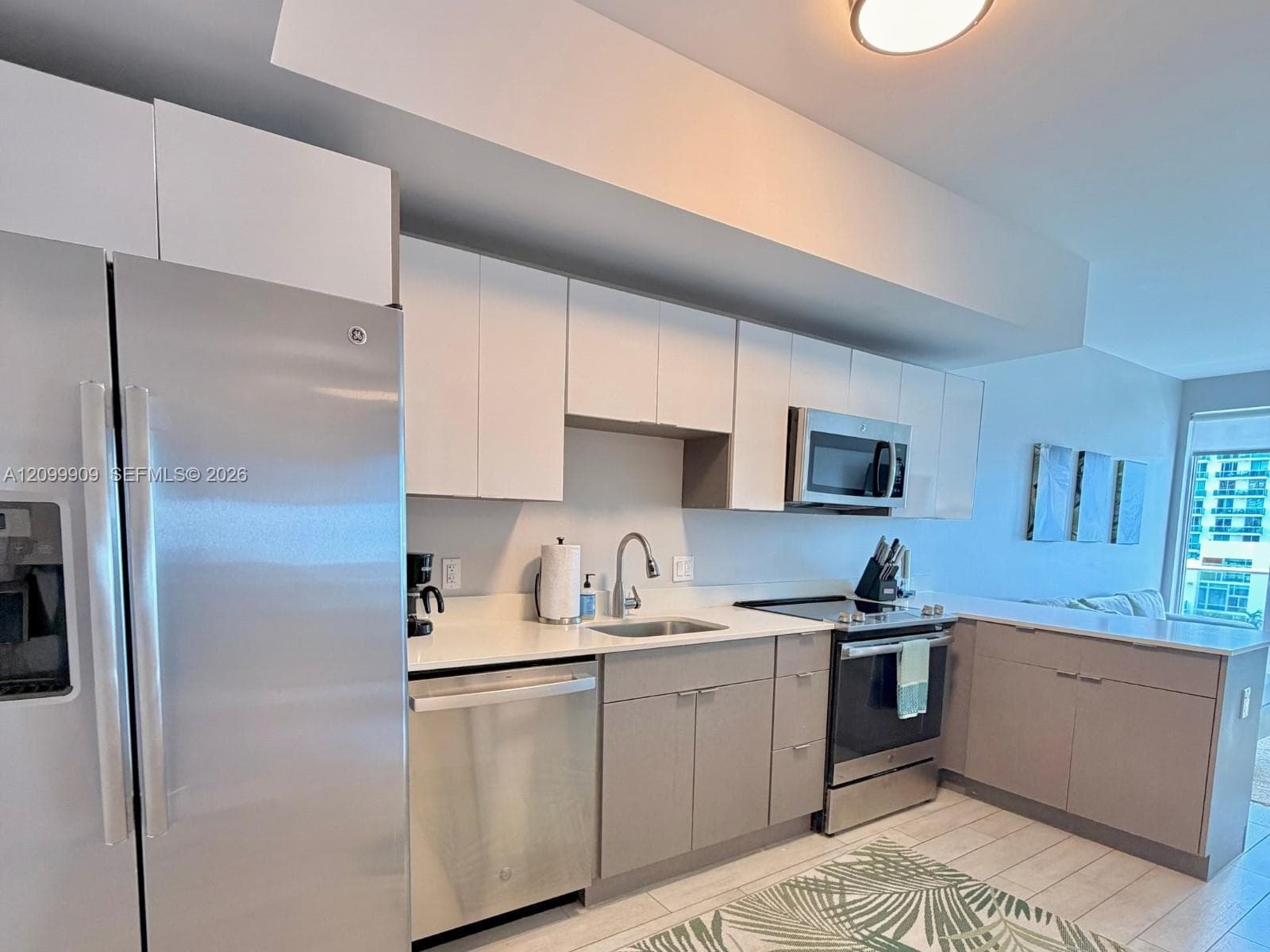 26 Edgewater · #707 in Miami - Photo 2