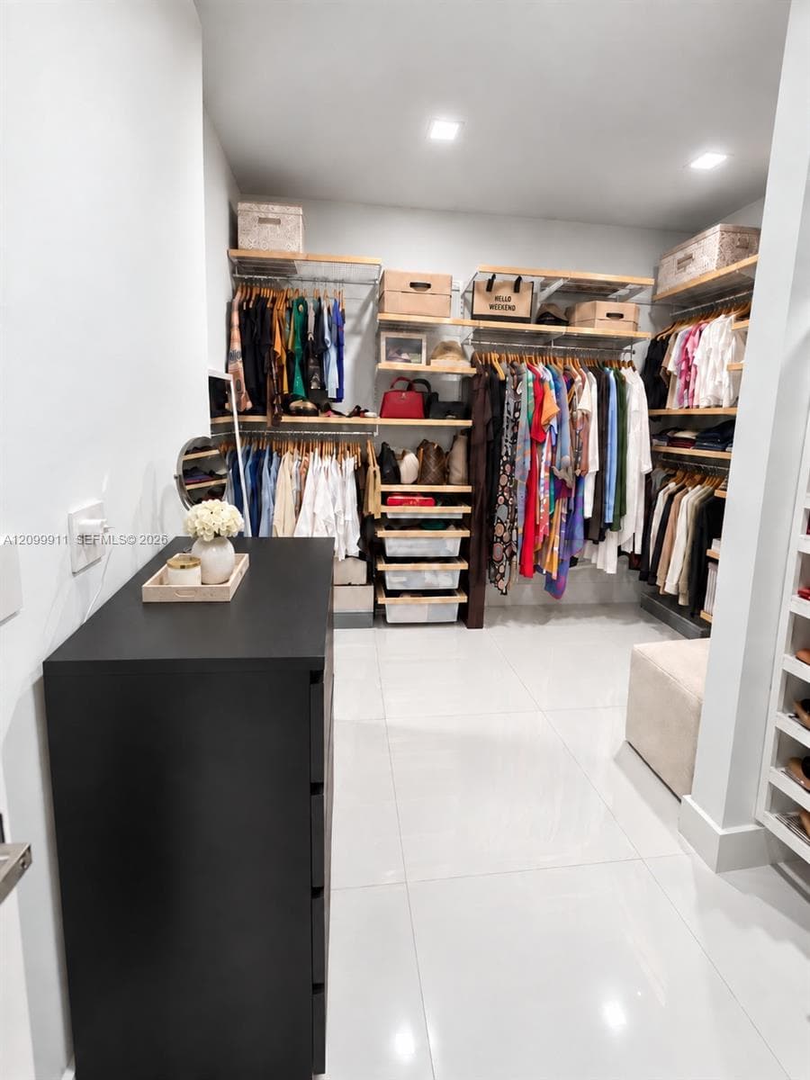 Master Walking Closet