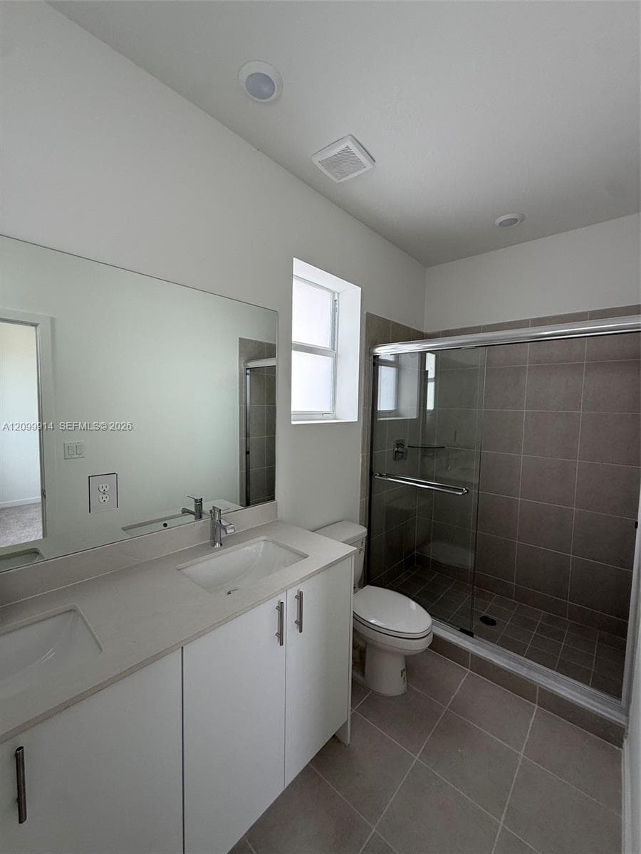 2597 SE 25th Dr photo 17