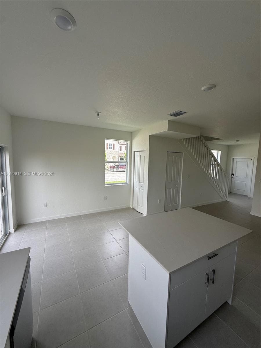 2597 SE 25th Dr photo 9