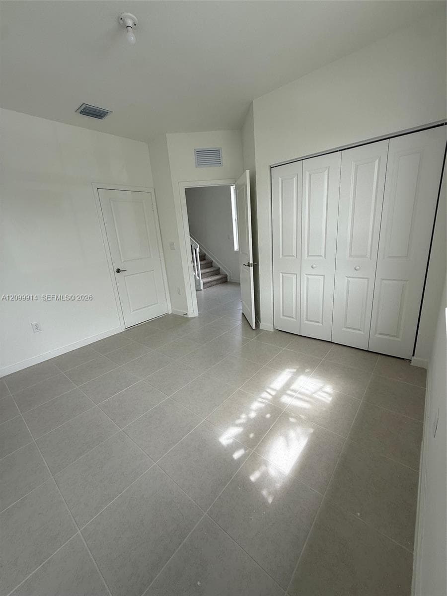 2597 SE 25th Dr photo 4