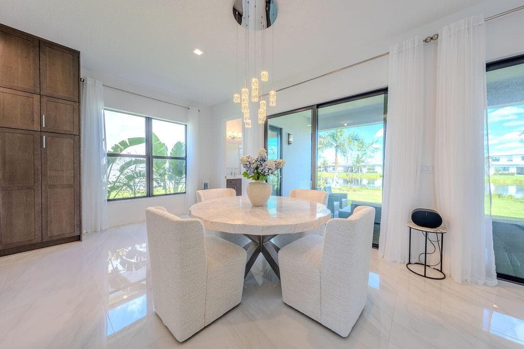 Premier Level V Kitchen