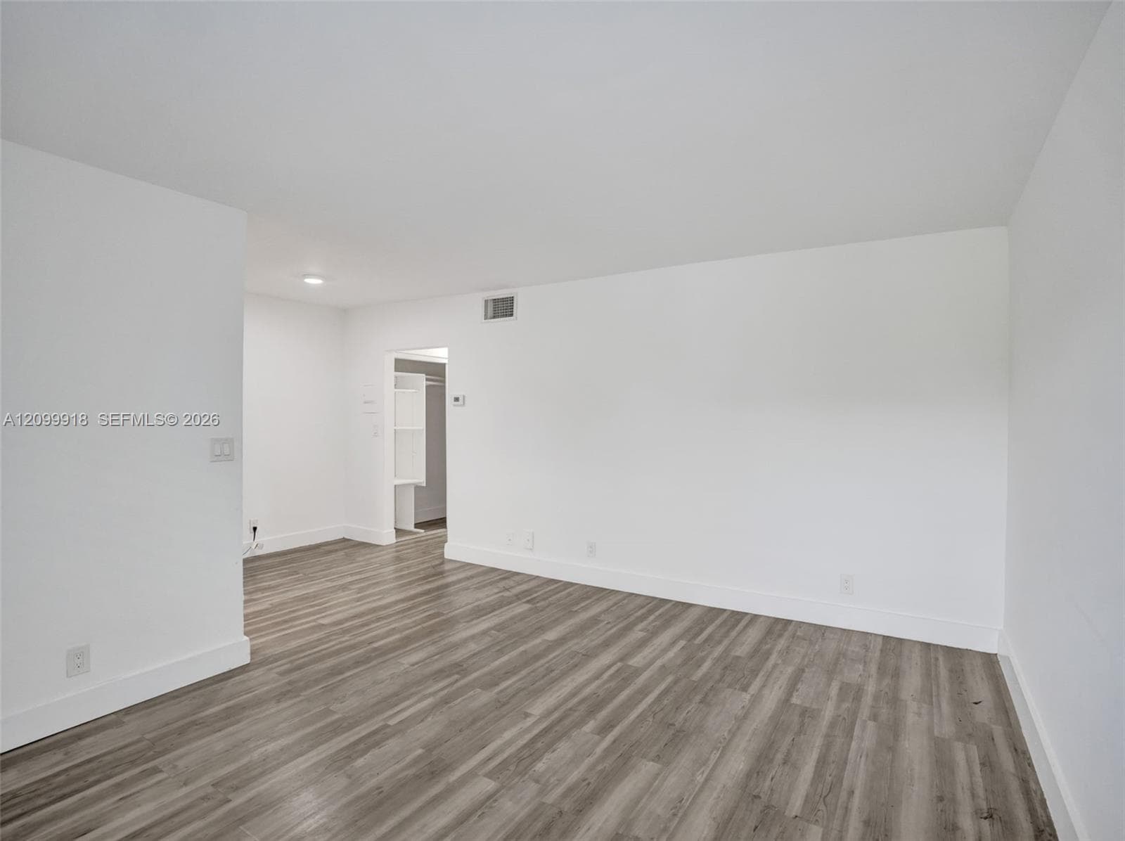 HALLANDALE PARK NO 2 · #203 in Hallandale Beach - Photo 6