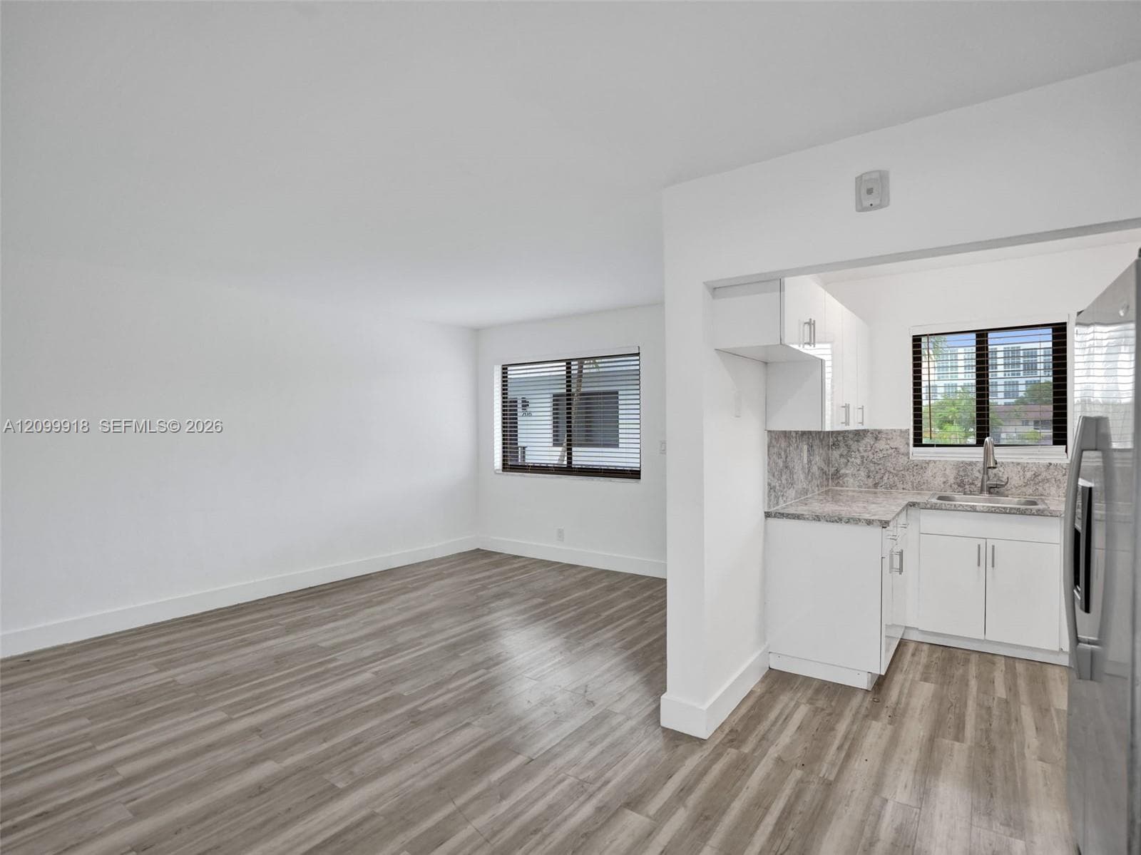 HALLANDALE PARK NO 2 · #203 in Hallandale Beach - Photo 9