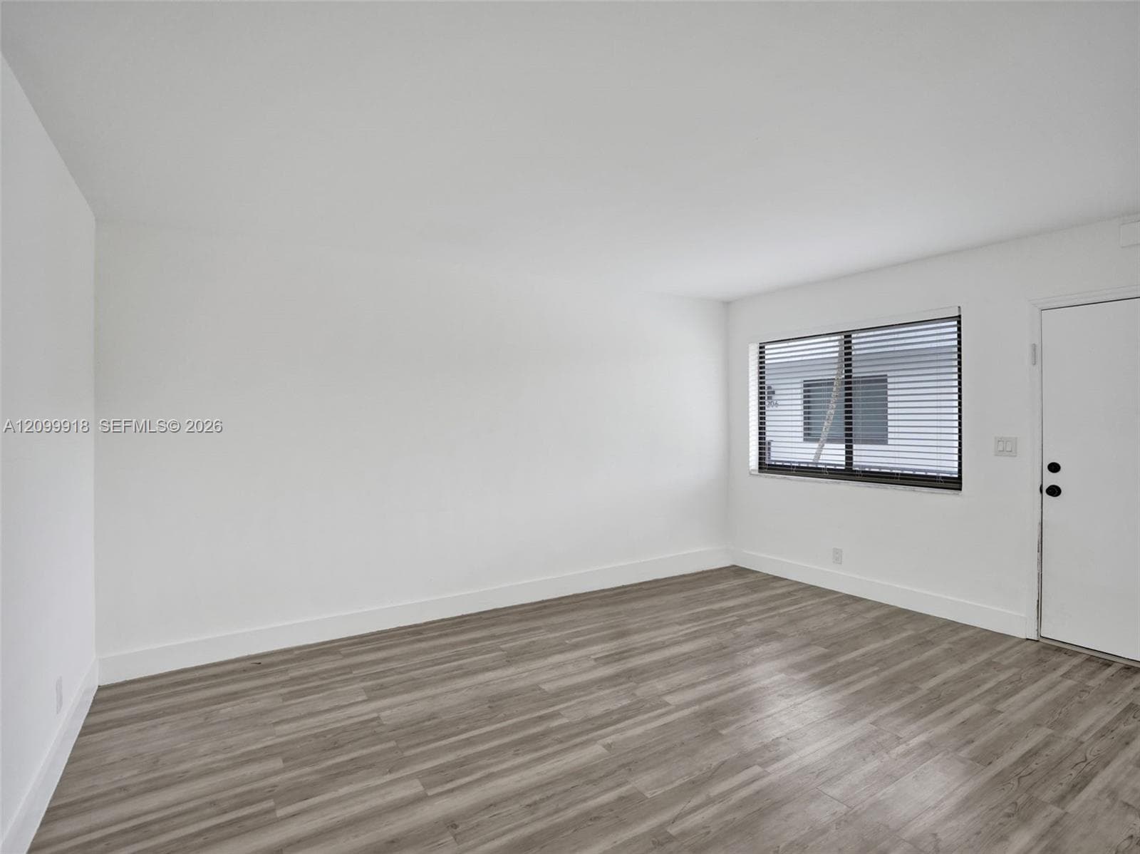 HALLANDALE PARK NO 2 · #203 in Hallandale Beach - Photo 10