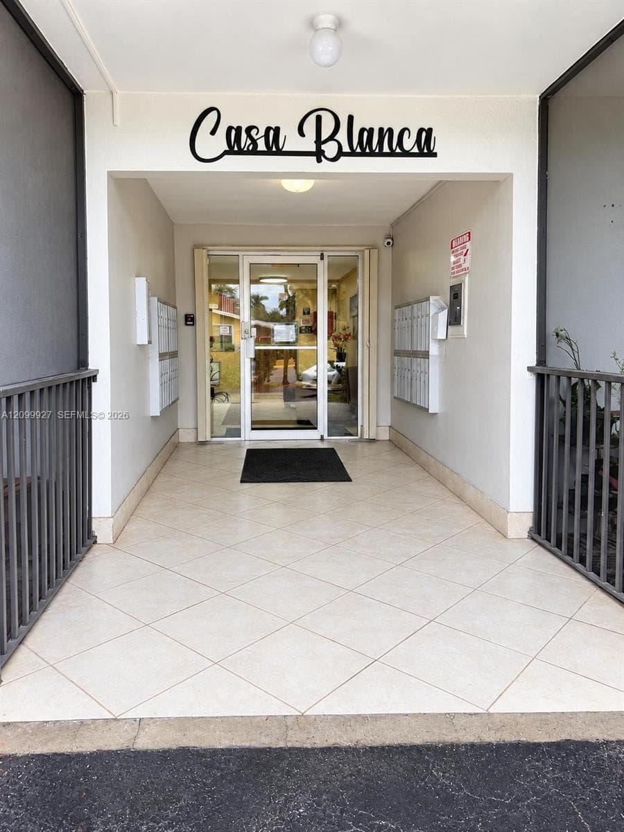 CASA BLANCA CONDO · #210 in Hallandale Beach - Photo 2