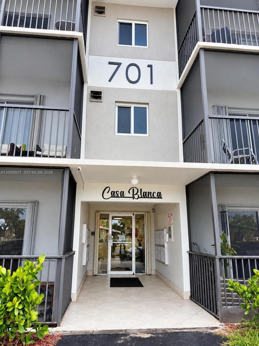 CASA BLANCA CONDO · #210 in Hallandale Beach - Photo 1