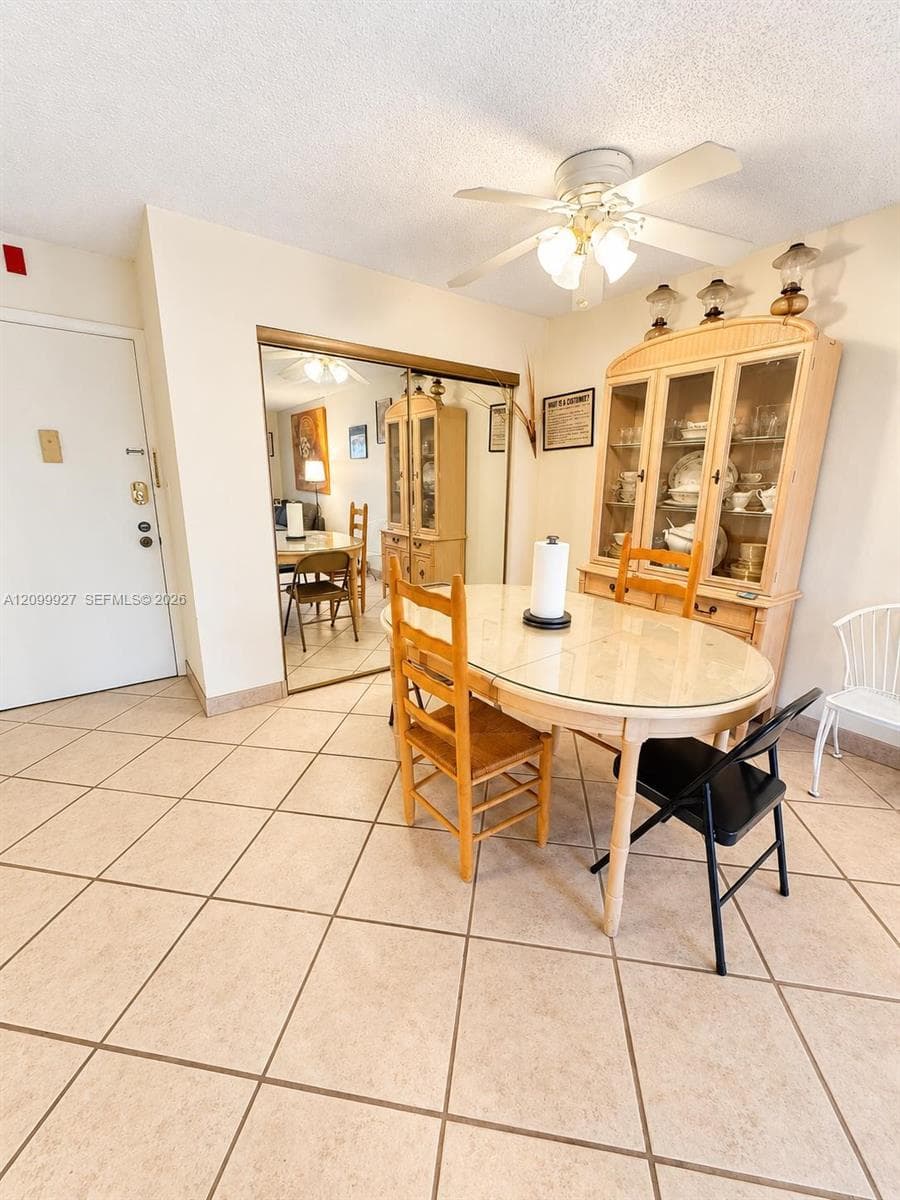 CASA BLANCA CONDO · #210 in Hallandale Beach - Photo 9
