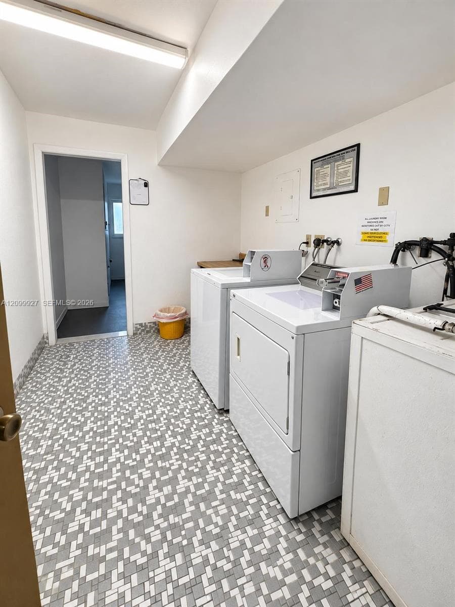 CASA BLANCA CONDO · #210 in Hallandale Beach - Photo 4