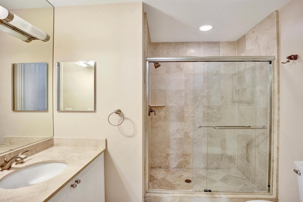 99 SE Mizner Blvd - 23