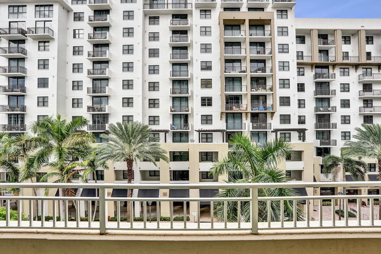 99 SE Mizner Blvd - 29