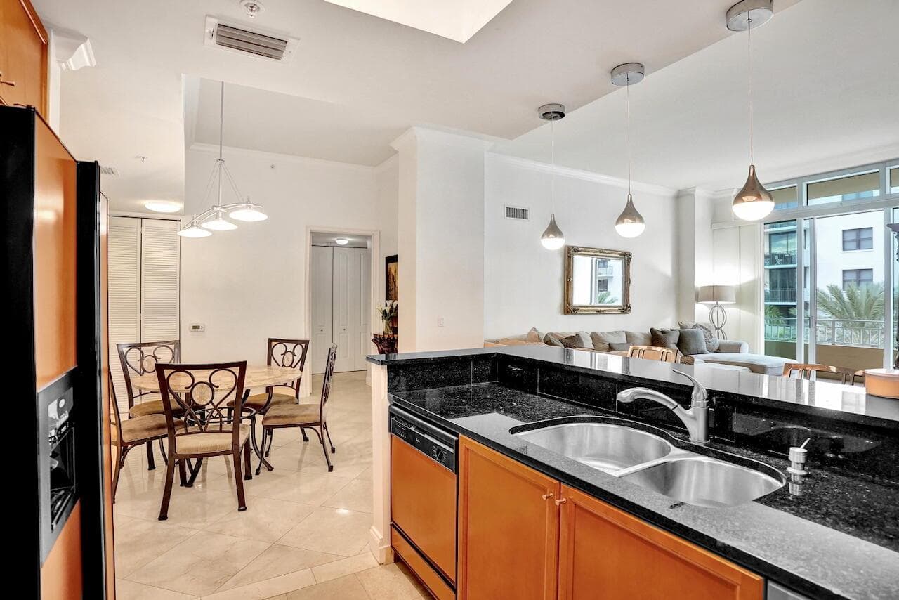 99 SE Mizner Blvd - 19