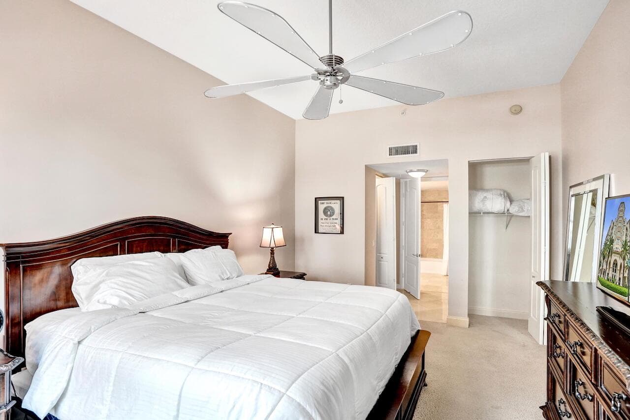 99 SE Mizner Blvd - 27