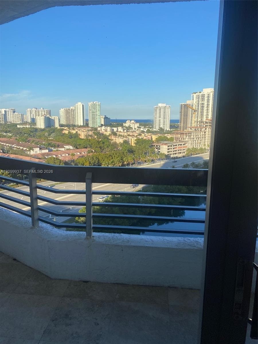 Mystic Pointe Tower 600 · #1711 in Aventura - Photo 5