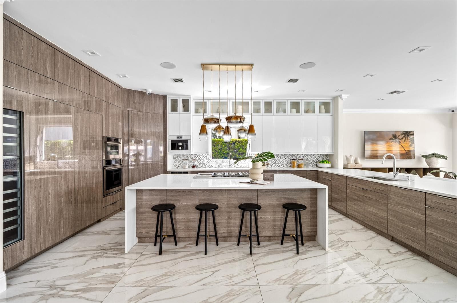 mls_KITCHEN_STRAIGHT