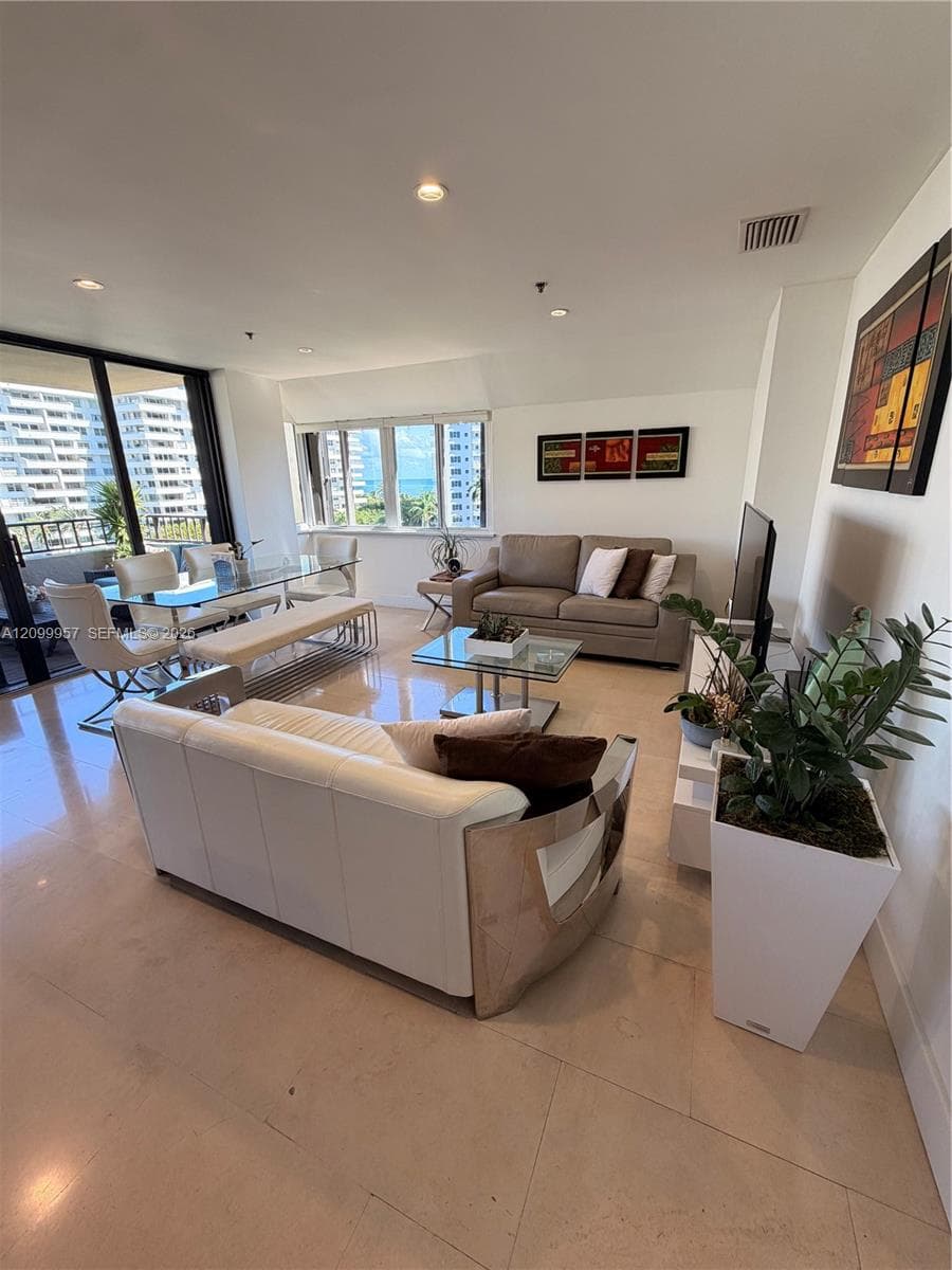 Oceansound at Key Colony · #509 in Key Biscayne - Photo 4