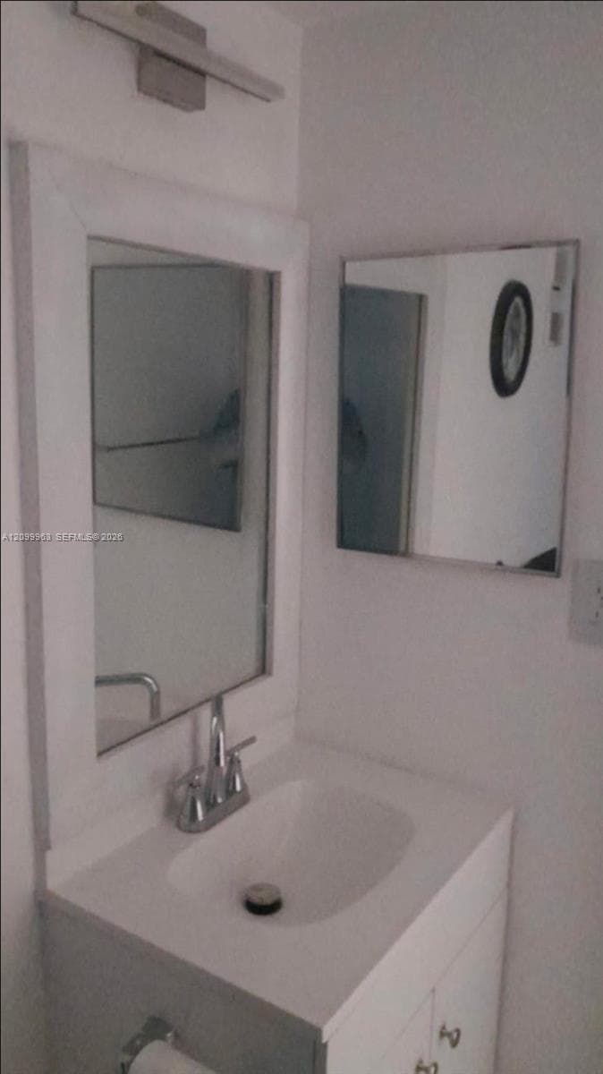WOODSIDE APTS CONDO · #635 in North Miami Beach - Photo 6