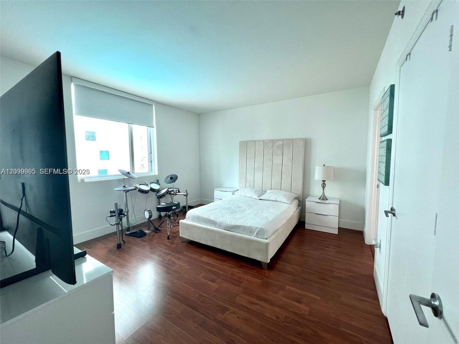 500 Brickell East · #1410 in Miami - Photo 11