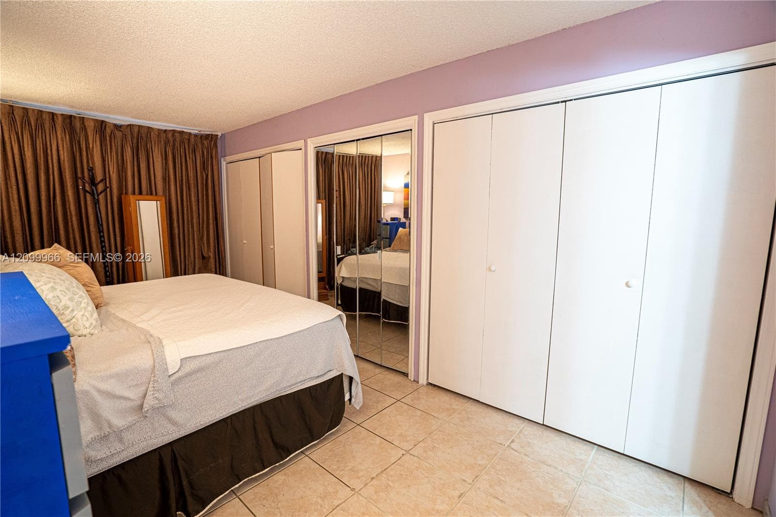 DeSoto Park South Condo · #117 in Hallandale Beach - Photo 12