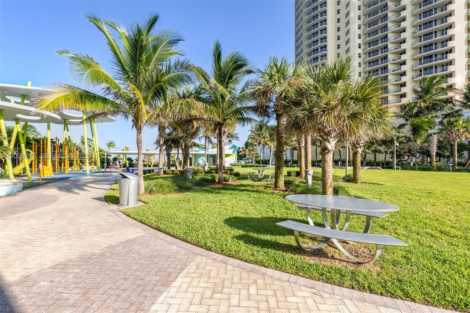 WINSTON TOWERS 600 CONDO · #309 in Sunny Isles Beach - Photo 6