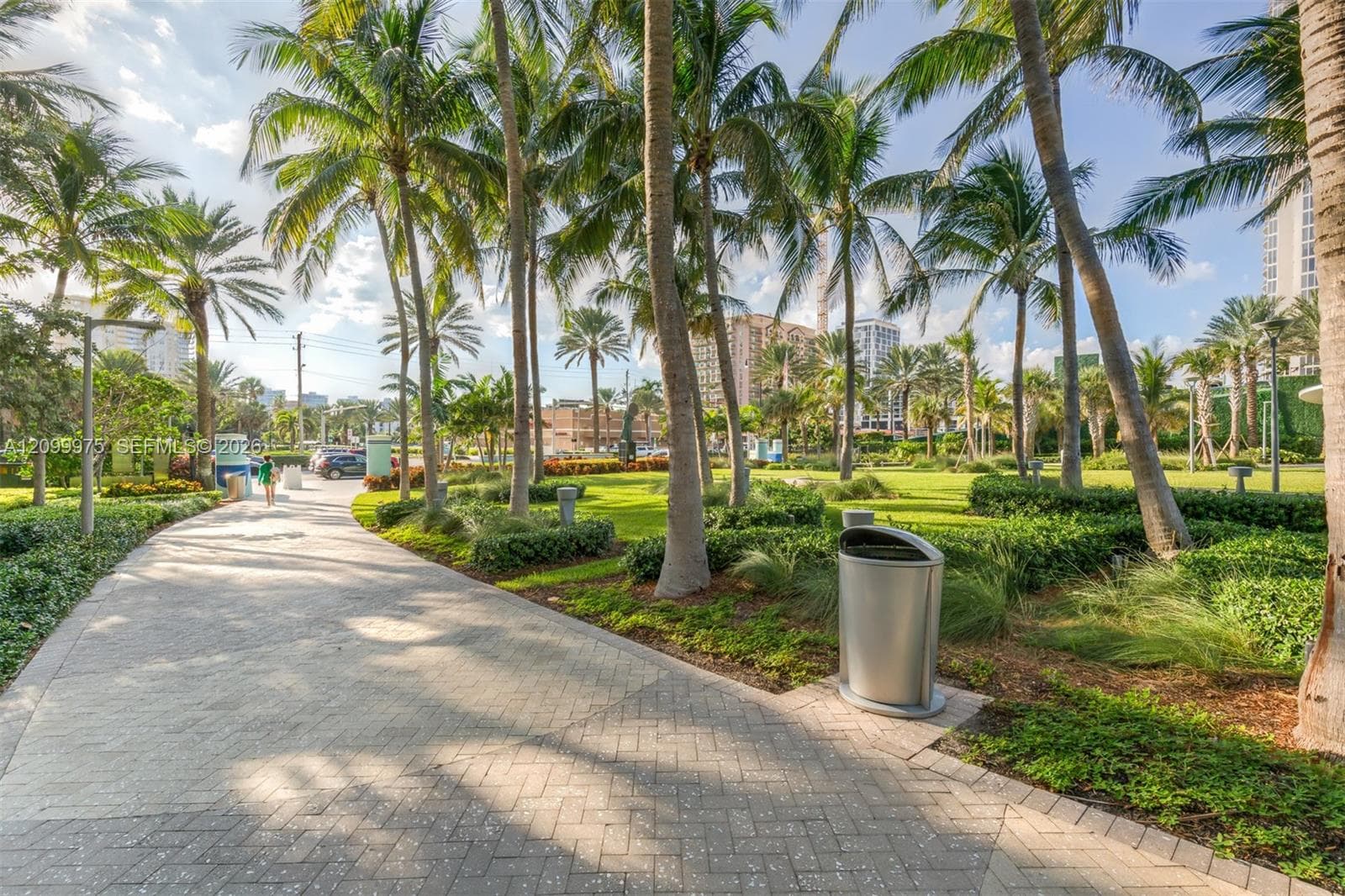 WINSTON TOWERS 600 CONDO · #309 in Sunny Isles Beach - Photo 8
