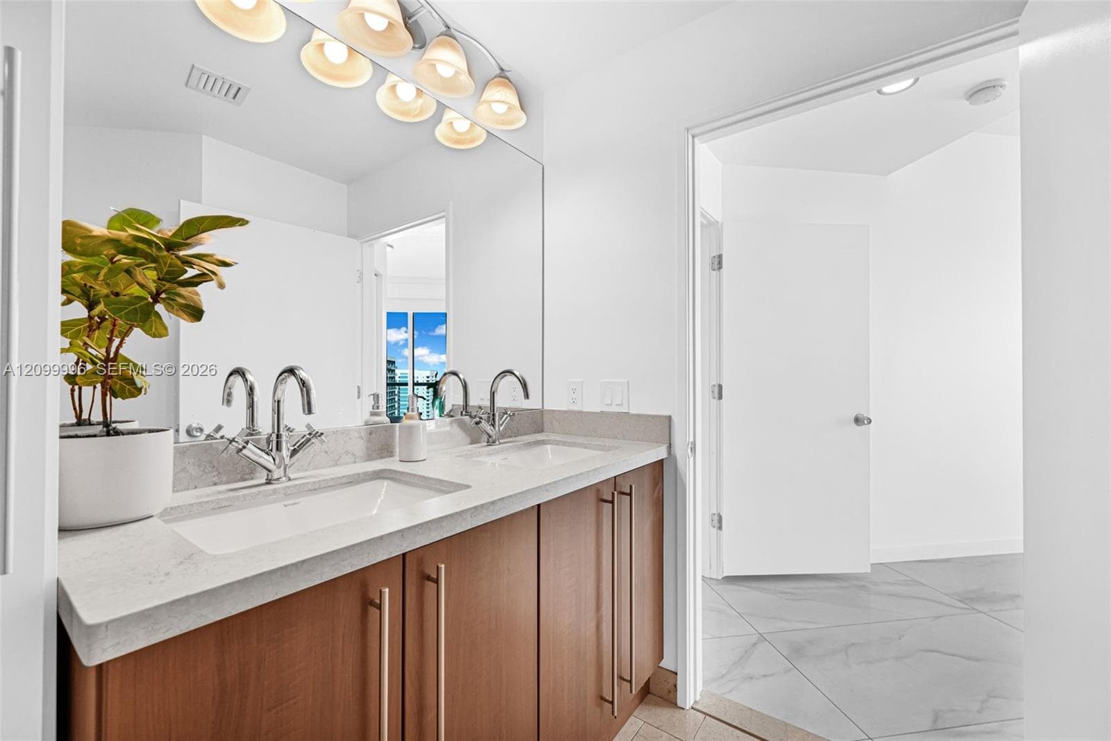Principal Bathroom