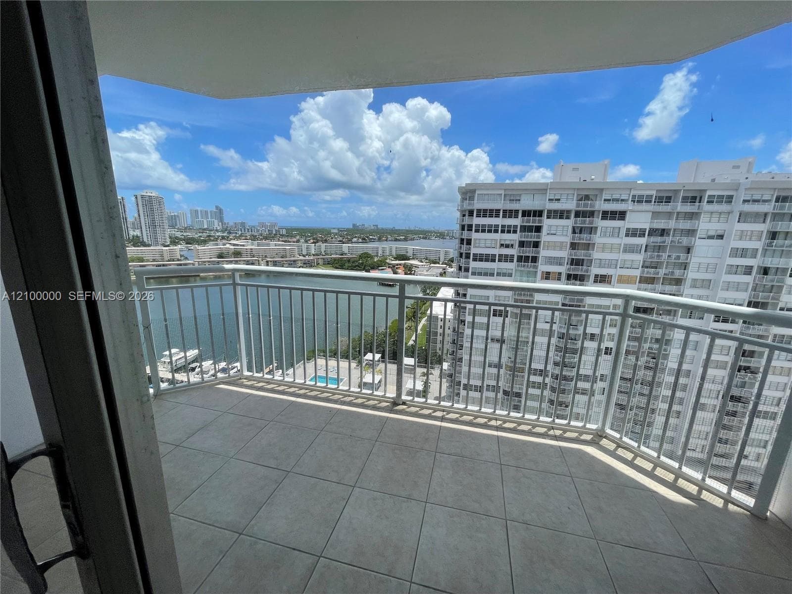 DEL PRADO MARINA · #1804 in Aventura - Photo 21