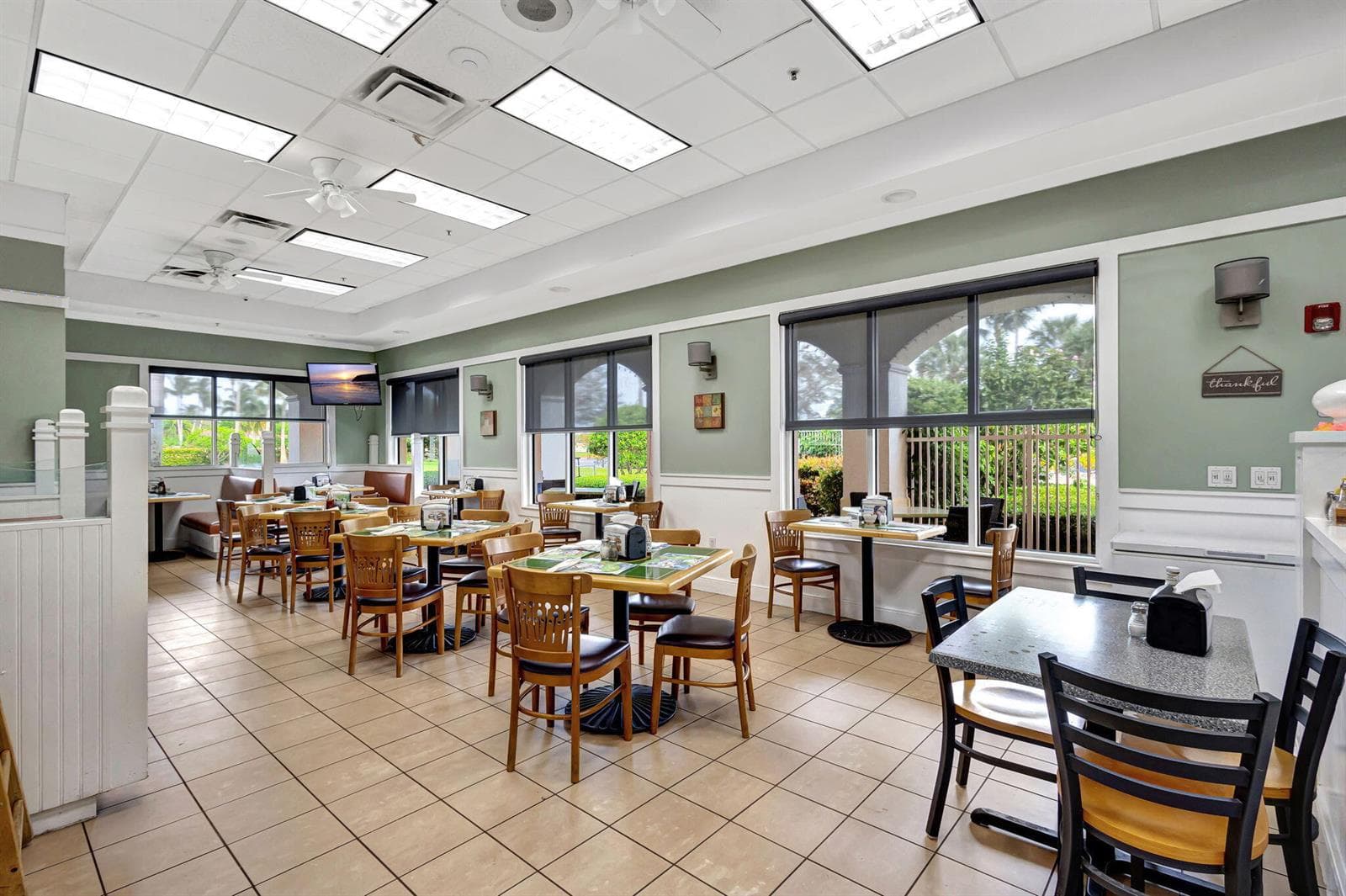 78-web-or-mls-VillageWalk_6