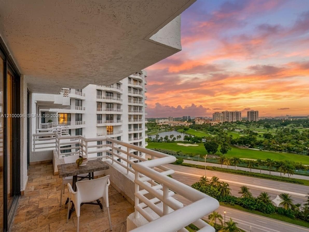 PARC CENTRAL AVENTURA EAS · #1612 in Aventura - Photo 3