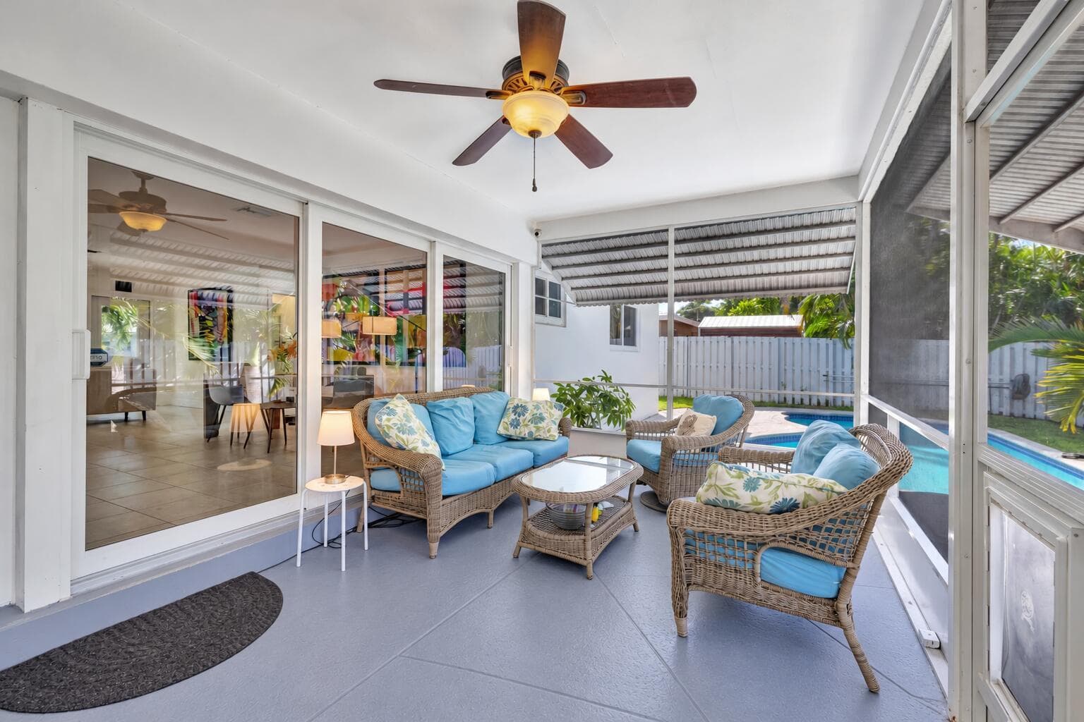 DF0BAFF0-7C43-4A0A-AE89-525A7E210C85