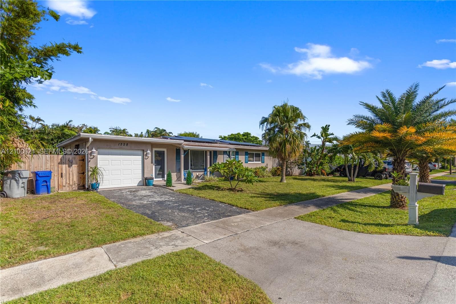 1228 SW 1st Ter photo 2