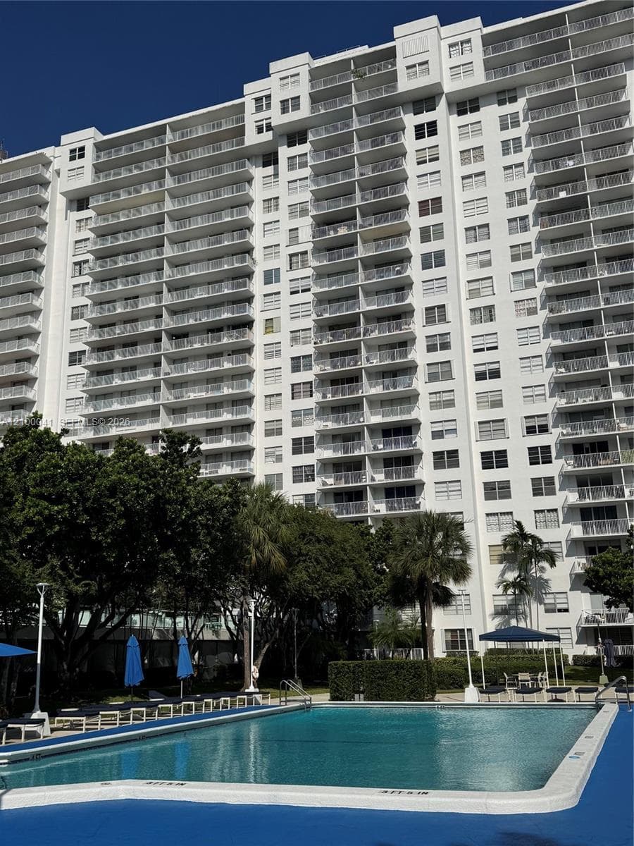 ADMIRALS PORT CONDO WEST · #1409E in Aventura - Photo 20