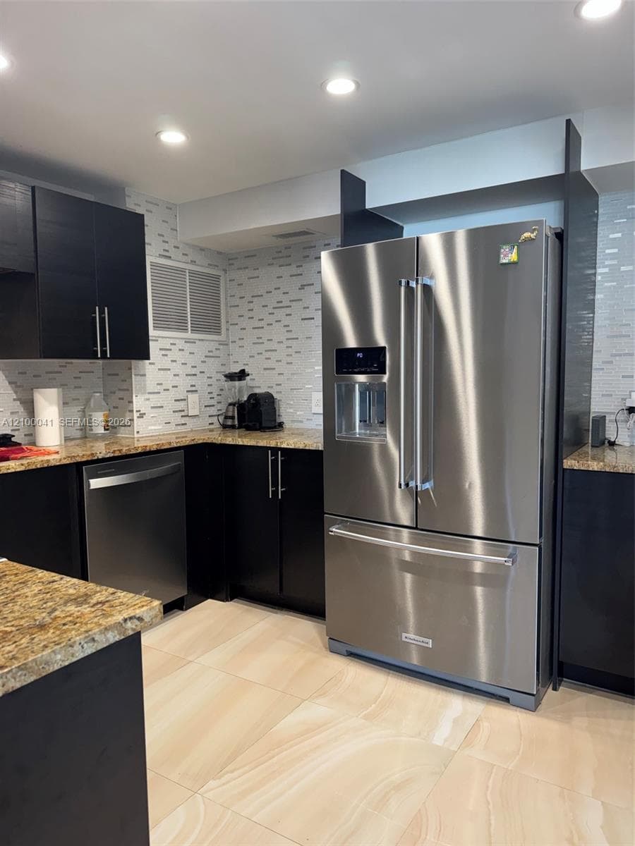 ADMIRALS PORT CONDO WEST · #1409E in Aventura - Photo 9