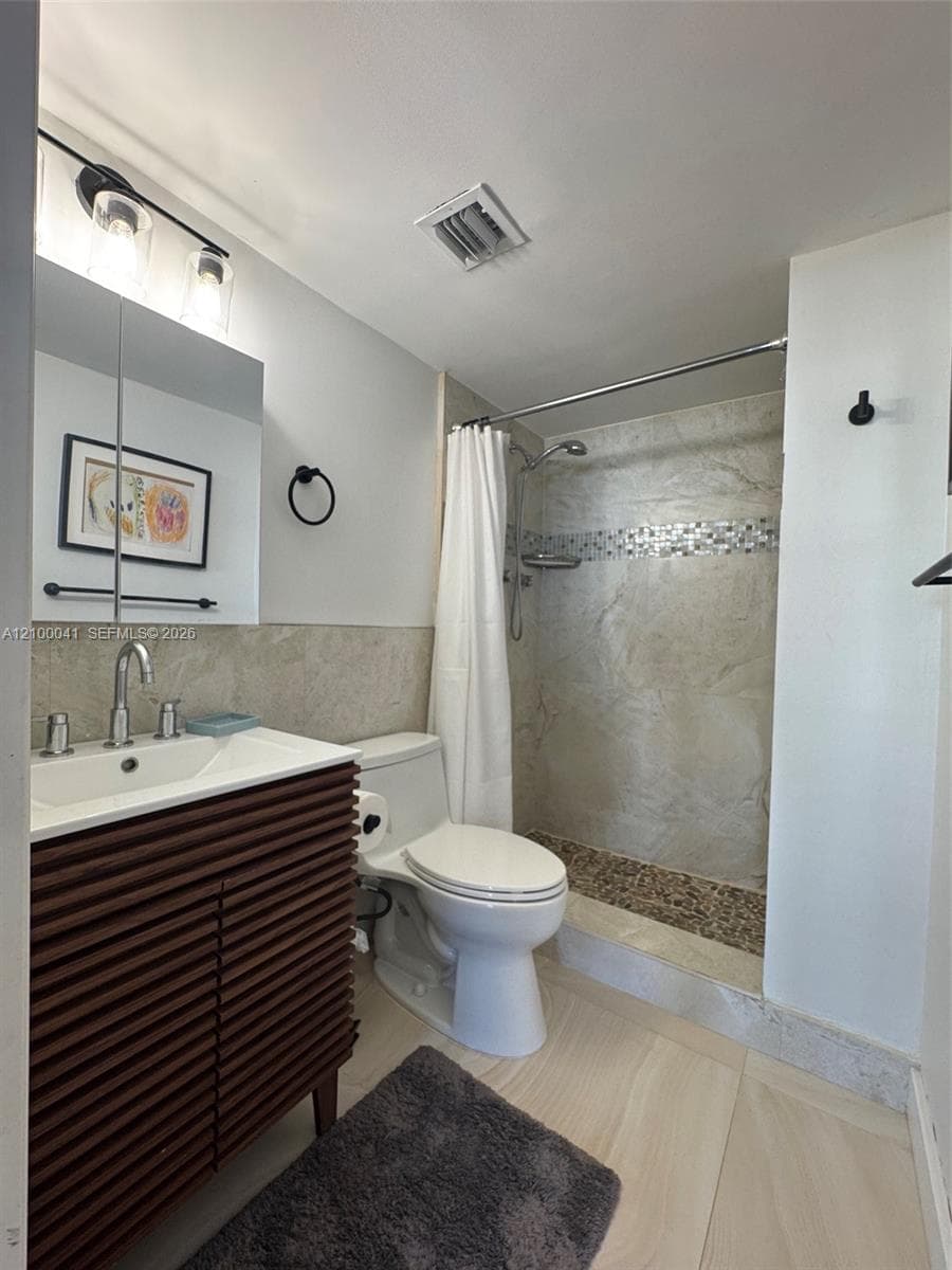 ADMIRALS PORT CONDO WEST · #1409E in Aventura - Photo 18