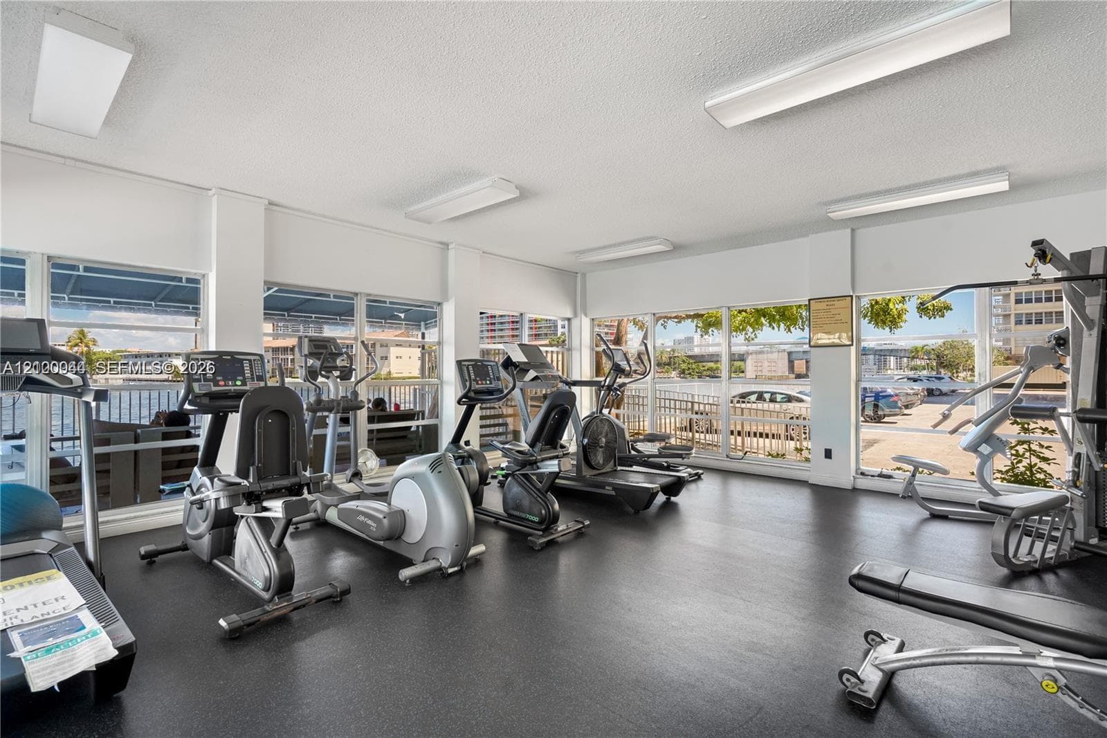 PLAZA TOWERS SOUTH · #1606 in Hallandale Beach - Photo 26