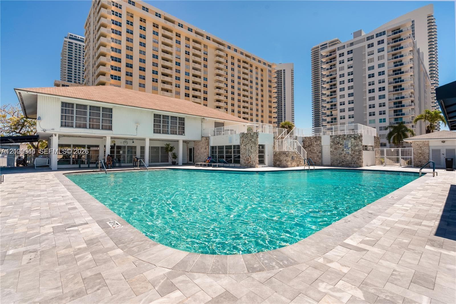 PLAZA TOWERS SOUTH · #1606 in Hallandale Beach - Photo 24