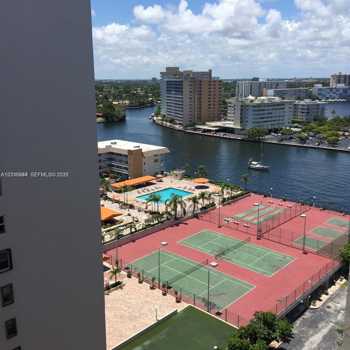 PLAZA TOWERS SOUTH · #1606 in Hallandale Beach - Photo 19