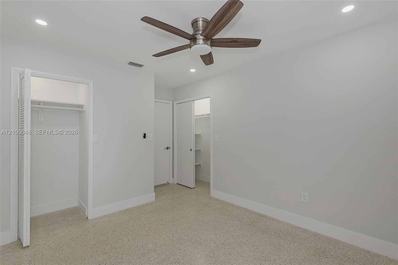 1025 SW 11th St #1025 photo 8